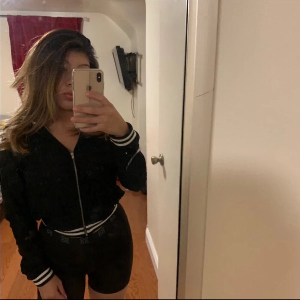 Guess zip up